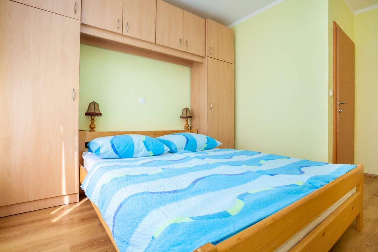 Holiday Apartment Ivica Milohnici Exterior foto